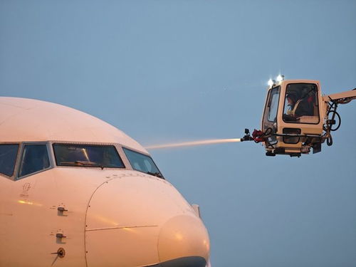 迎戰(zhàn)今冬初雪 天津濱海機場全力保障航班運行正常