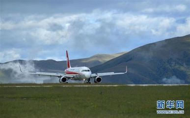 中國(guó)第五座海拔4000米以上民用機(jī)場(chǎng)投入運(yùn)營(yíng)，助力高原公共航空運(yùn)輸新飛躍